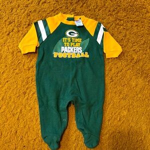 Green Bay Packers sleep & play